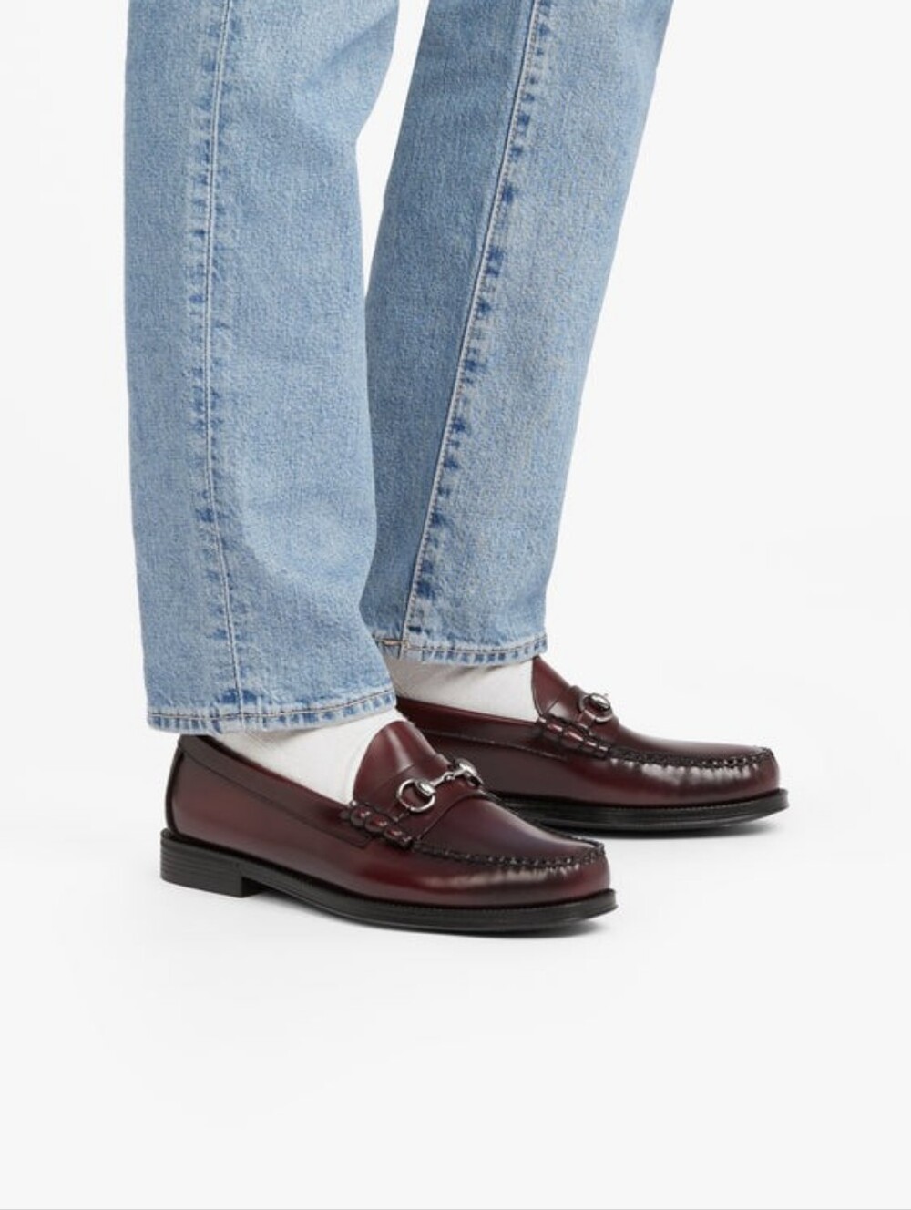 G.H. BASS Lincoln Bit Weejuns Loafers in Wine